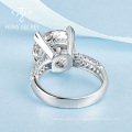 Very nice europe and the elegant aristocratic jewelry fashion ring